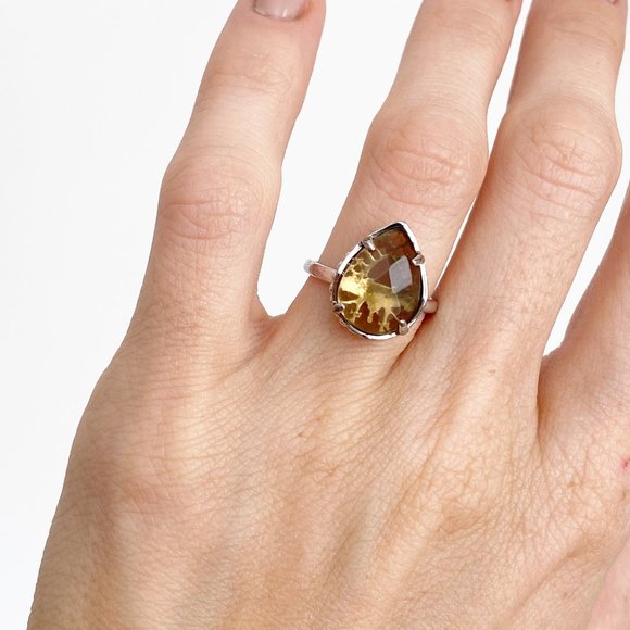 Kendra Scott Jewelry - Kendra Scott Daisy Ring Smoky Topaz Yellow - Size 6.25